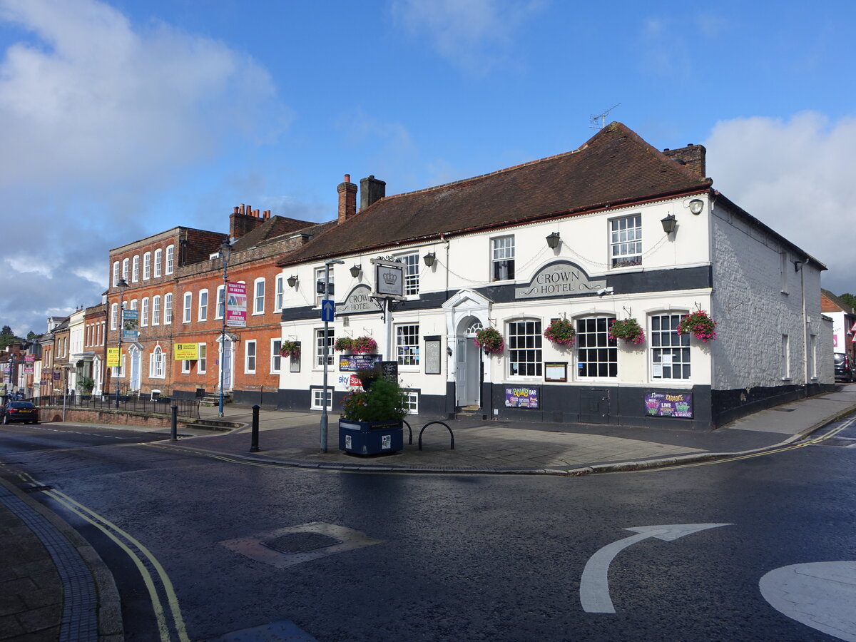 Alton, The Crown Hotel in der High Street (08.09.2024)