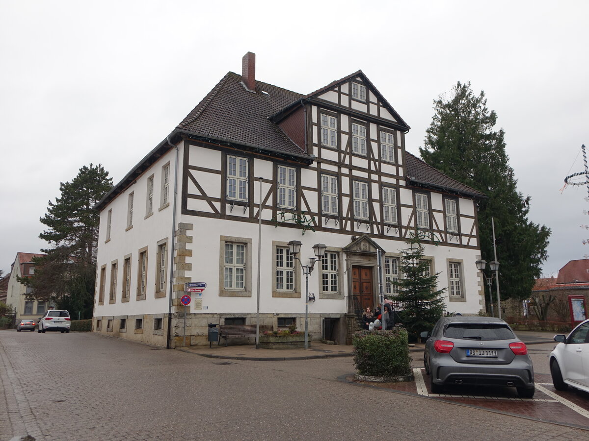 Bad M�nder, Steinhof, erbaut 1721, heute Standesamt (06.12.2025)