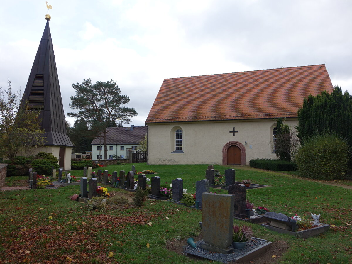 Brtewitz, evangelische Kirche, erbaut ab 1268 (02.11.2024)