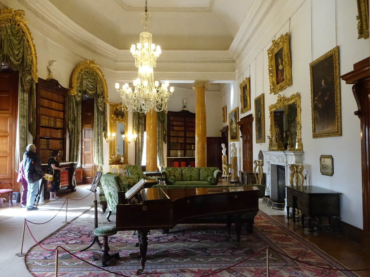 Bury St. Edmunds, Bibliothek im Herrenhaus Ickworth House (12.09.2024)