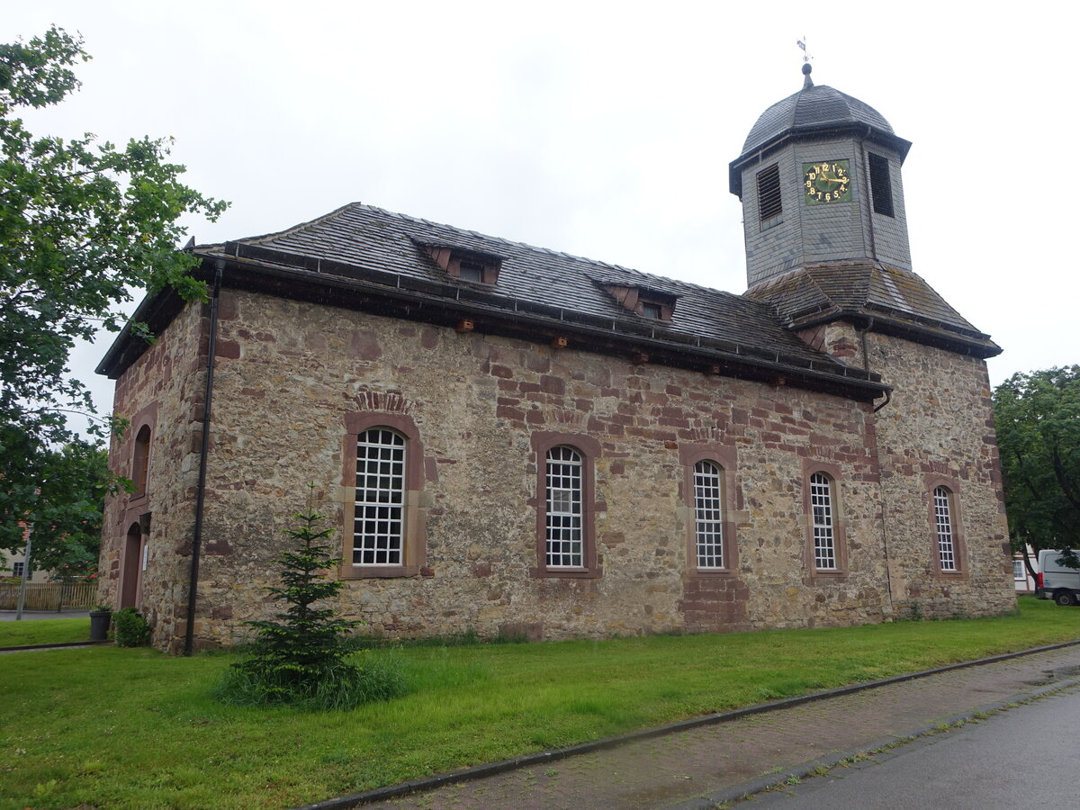 Eberschtz, evangelische Kirche, erbaut 1836 (30.05.2024)