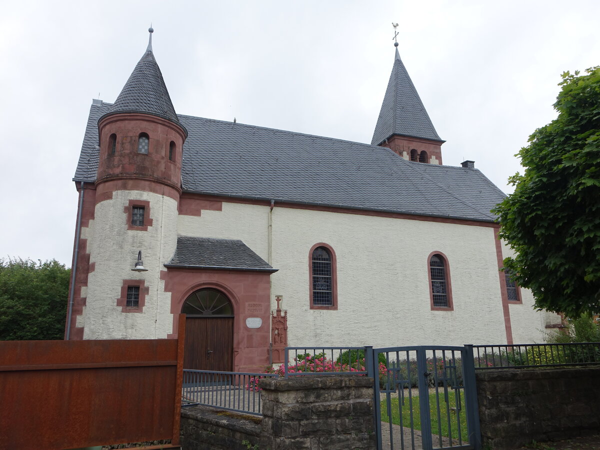 Eft, Pfarrkirche St. Philippus, Chor und Kirchturm erbaut im 16. Jahrhundert, Kirchenschiff erbaut von 1724 bis 1725 mit barocker Innenausstattung (03.08.2024)