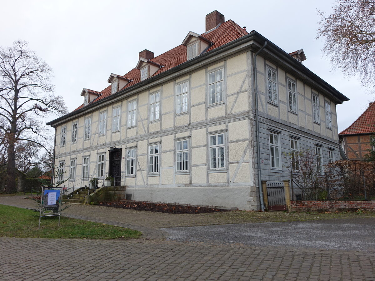 Fischbeck, Abteigeb�ude, erbaut im 19. Jahrhundert (07.12.2025)