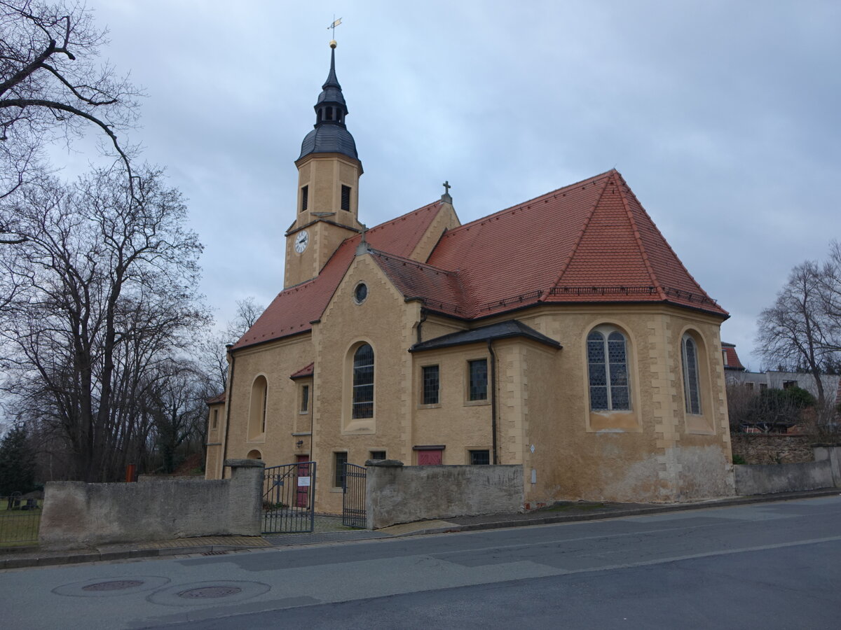 Glaubitz, evangelische Kirche, erbaut im 16. Jahrhundert (17.12.2024)