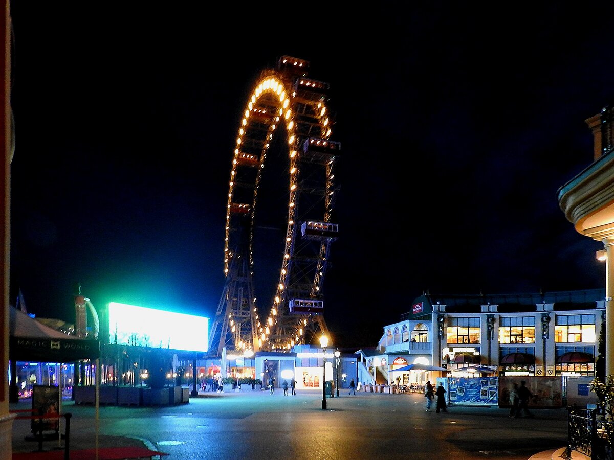 ... haben Sie Wien schon bei Nacht gesehen?  bzw. wie das WIENER-Riesenrad  im Dunklen die Runden dreht; 250312