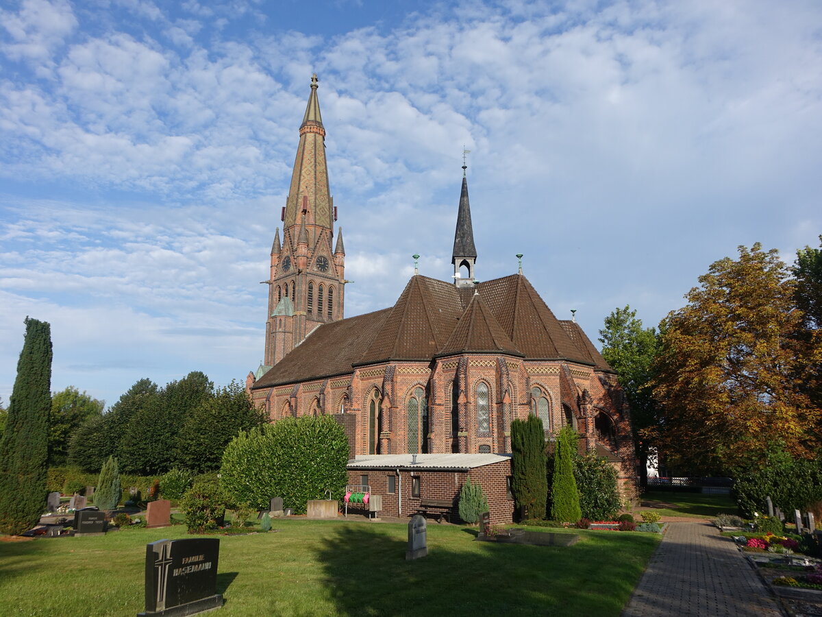 Hagenburg, evangelische St. Nicolai Kirche, erbaut von 1869 bis 1871 durch Conrad Wilhelm Hase (20.09.2025)