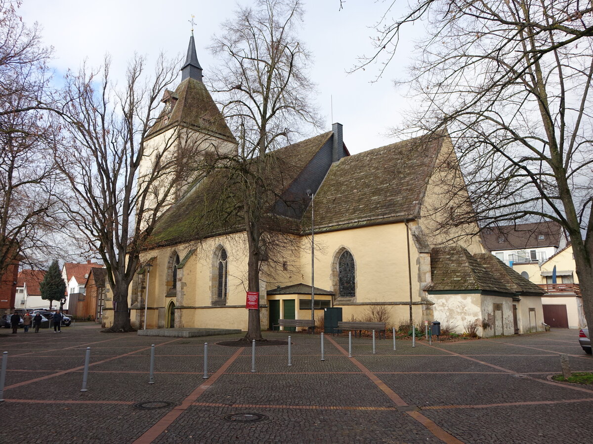 Hessisch Oldendorf, evangelische St. Marien Kirche, erbaut von 1230 bis 1377 (07.12.2025)