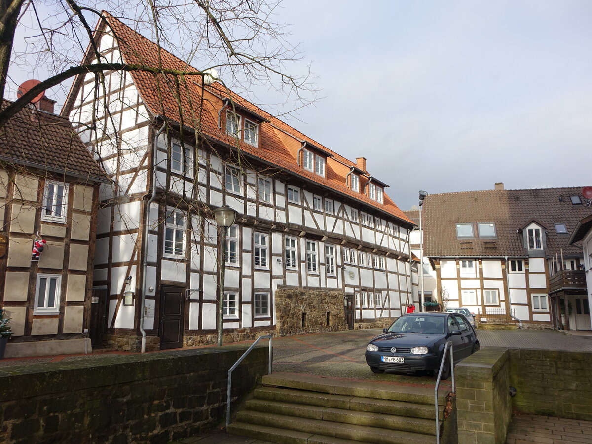 Hessisch Oldendorf, Fachwerkhaus am Kirchplatz (07.12.2025)