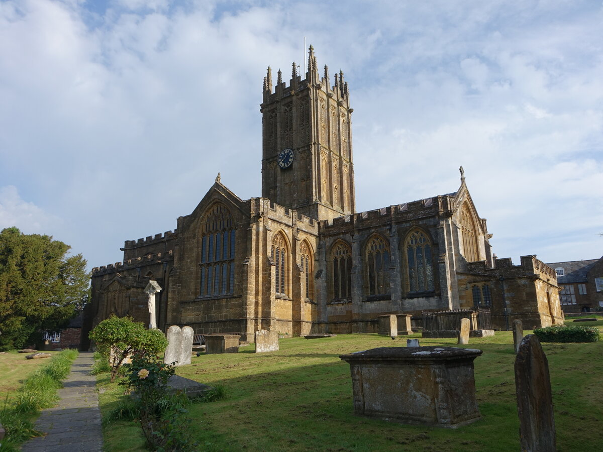 Ilminster, Pfarrkirche St. Mary, erbaut im 15. Jahrhundert (12.05.2024)