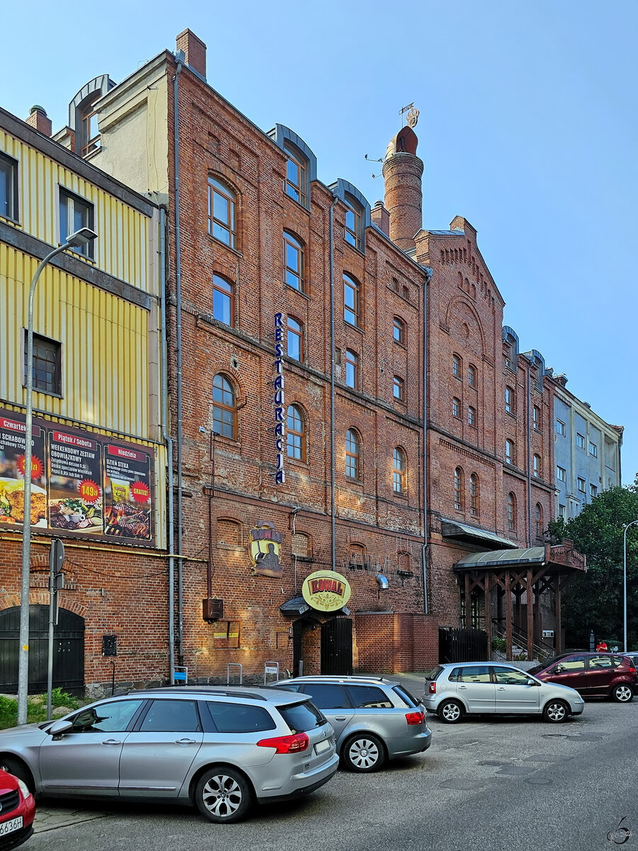 Im Bild das ehemalige Gebude einer Brauerei, welche 1825 in Koszalin (Kslin) gegrndet wurde und in den Jahren von 1865 bis 1945 zu den grten Brauereien in Westpommern gehrte. Heute ist heute ein Pub untergebracht. (September 2024)