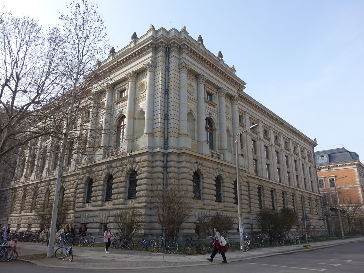 Leipzig, Bibliotheca Albertina in der Beethovenstra�e, erbaut von 1887 bis 1891 (10.03.2026)