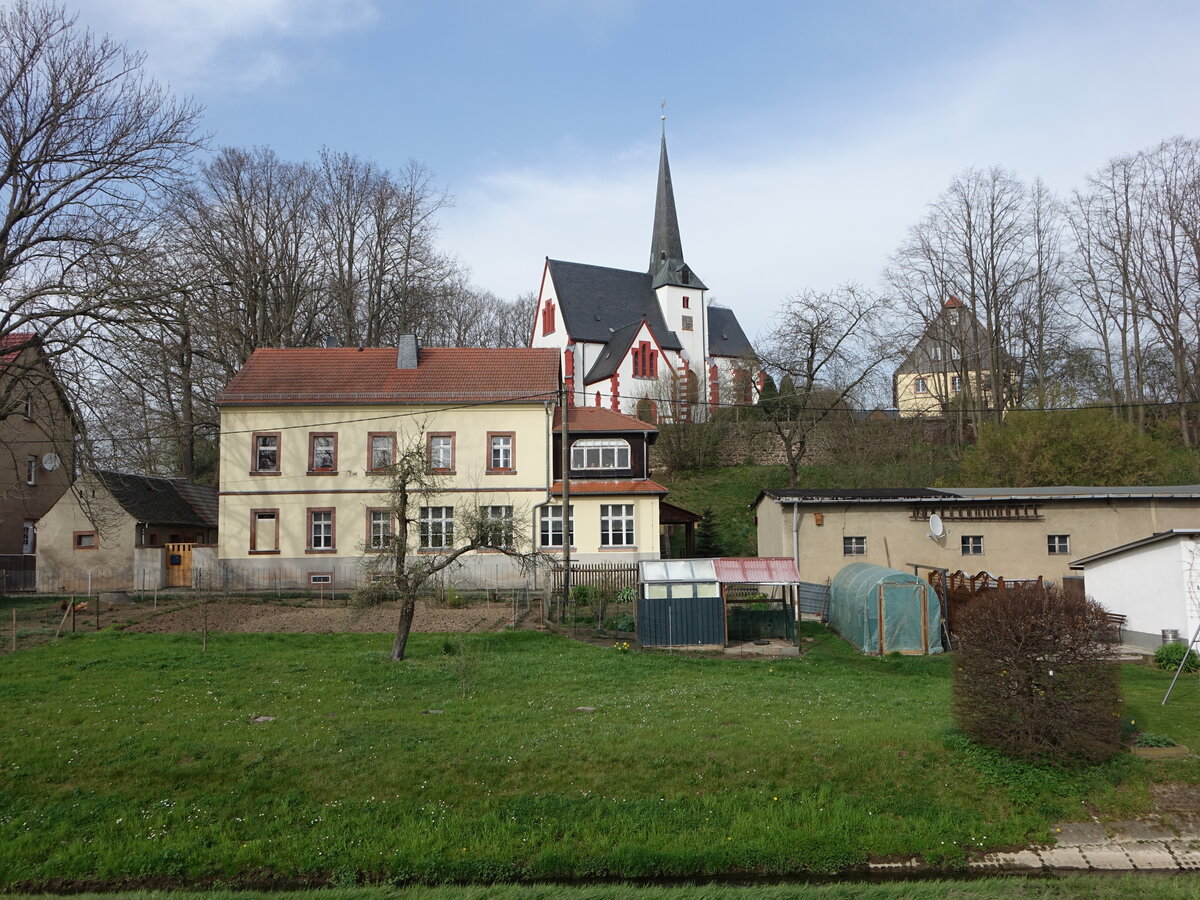 Niedergrfenhain, evangelische St. Marien Kirche, erbaut im 13. Jahrhundert (31.03.2024)