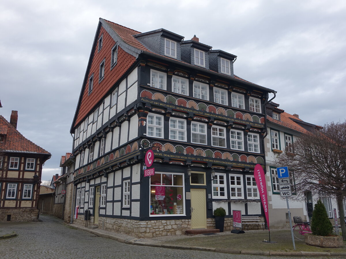 Osterwieck, historisches Fachwerkhaus am Marktplatz (22.03.2024)