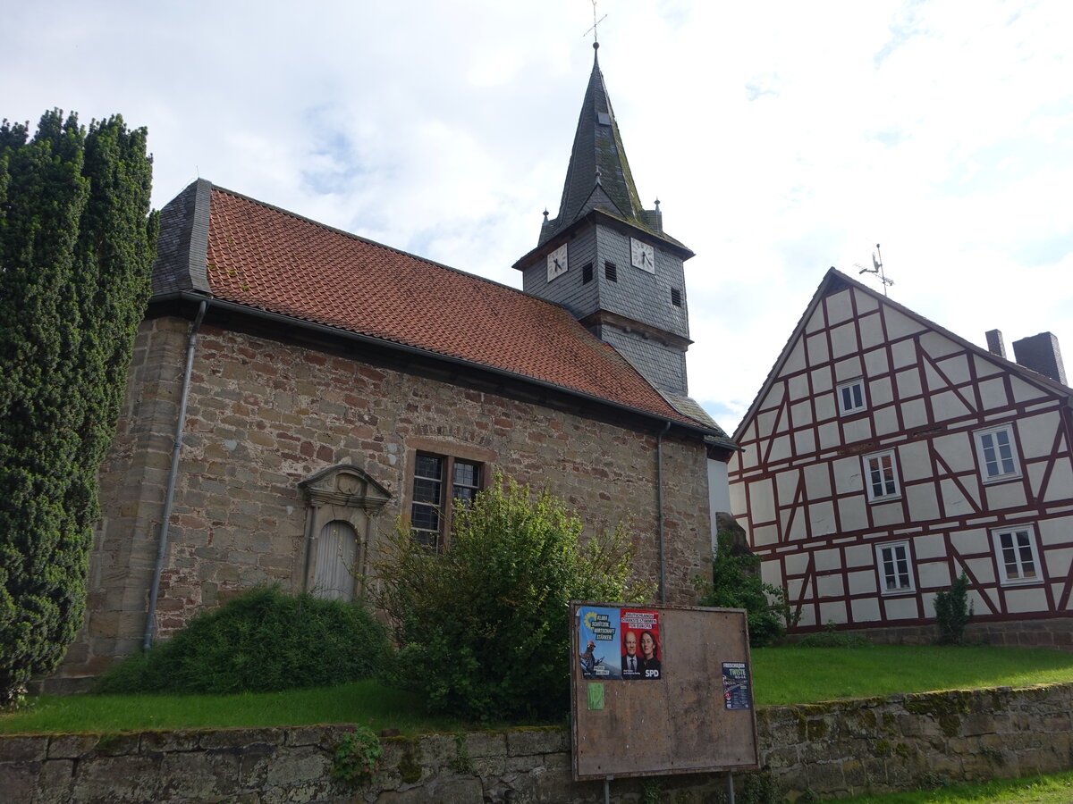 Schmillinghausen, evangelische Kirche, barocke Saalkirche, erbaut von 1605 bis 1618 (30.05.2024)