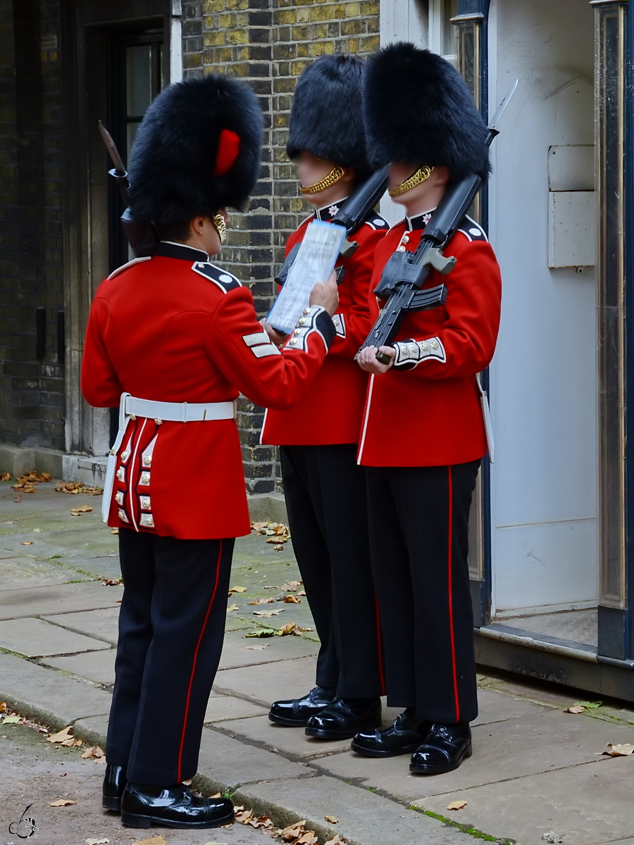 Wachablsung in London. (September 2013)