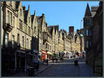 Die Cockburn Street f�hrt vom Bahnhof Edinburgh Waverley zur Altstadt.