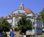 Donaueschingen, das Rathaus der ca.22.000 Einwohner z�hlenden Stadt auf der Baar, am Ostrand des Schwarzwaldes, das Geb�ude wurde 1911 erbaut, Aug.2025