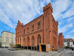 Das heutige Rathaus Kolberg (Kołobrzeg) wurde von 1829 bis 1832 im neugotischen Stil erbaut, weil das ursprngliche mittelalterliche Rathaus whrend der Belagerung durch