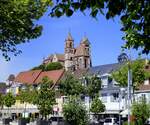 Breisach am Rhein, Blick vom Marktplatz zum St.Stephansm�nster, Mai 2025