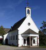 Schlettstadt (Selestat), die Illwaldkapelle, ca.3Km stlich der Stadt an der Strae D424 nach Deutschland, erbaut um 1730, Okt.2024 