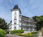 Ostseebad Binz - Villa Stranddistel an der Strandpromenade im Juni 2024