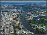 Blick auf die Stromelbe im Stadtzentrum von Magdeburg.