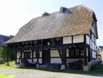 Ungersheim, ECO-Museum, Wohnhaus von 1574 aus dem Sundgau, 1982 abgebaut und anschlie�end im Museum errichtet, Mai 2025