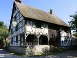 Ungersheim, ECO-Museum, Wohn-und Arbeitshaus einer Winzerfamilie von 1540 aus dem Sundgau, teilweise umgebaut im 19.Jahrhundert, 1982 abgebaut und anschlie�end im Museum errichtet, Mai 2025