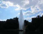 Die groe Fontne im Bergpark Wilhelmshhe in Kassel bildet den Schluss der etwa 1,5 stndigen Wasserspiele.