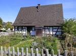 Denzlingen, das Gaus-Haus, erbaut 1728, ehemaliger Teil des Hofgutes, heute im Gemeindebesitz, Sept.2022