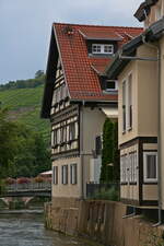 Schnes Fachwerkhaus am Esslinger Rossneckar am 10.07.2024