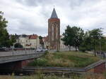 Brandenburg, neust�dtischer M�hlentorturm, sp�tgotischer Backsteinbau, erbaut 1411 (10.07.2025)