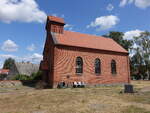 Ziezow, evangelische Dorfkirche, neuromanischer Sichtziegelbau, erbaut 1874 (04.07.2025)