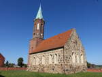 Kolpien, evangelische Kirche, Feldsteinkirche erbaut im 13.