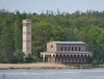 Die Heilandskirche am Port von Sacrow wurde 1844 in italienischem Stil mit freistehendem Glockenturm errichtet.