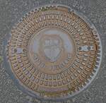 Kanaldeckel der Konrad-Zuse-Stadt H�NFELD im Juni 2025