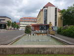 Bad Arolsen, Brunnen und Brgerhaus am Rathausplatz (31.05.2024)