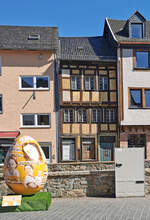 Bad M�nstereifel - altes schmales Fachwerkaus in schlechtem Zustand - 13.04.2025