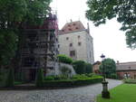 Burg Calenberg, erbaut um 1250 von den Herren von Berkule, Ausbau von 1880 bis 1884 durch den Klner Architekten Heinrich Wiethase (31.05.2024)