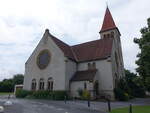 Helpup, evangelische Kirche, kreuzf�rmige neuromanische Saalkirche, erbaut von 1906 bis 1907 nach Entw�rfen der Architekten Karl Siebold und Winkler (15.06.2025)