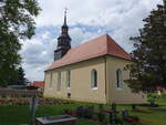 Gro�naundorf, evangelische Kirche, Saalkirche mit Westturm, erbaut 1606 (07.06.2025)