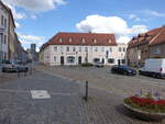 Mutzschen, Huser und Postmeilensule am Marktplatz (13.07.2024)