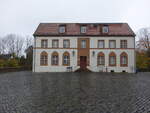 Belgershain, barockes Kavaliershaus, erbaut 1730, heute Rathaus (02.11.2024)