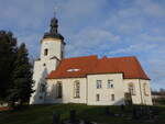 Dornreichenbach, evangelische Kirche, barocke Saalkirche mit eingezogenem Chor und Westturm (15.12.2024)