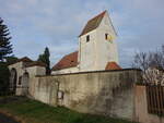 Lptitz, evangelische Kirche, im Kern mittelalterliche Chorturmkirche, umgebaut 1773 (15.12.2024)