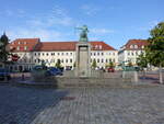 Gro�enhain, Denkmal und H�user am Hauptmarkt (06.09.2025)