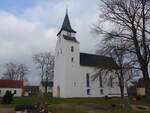 Brinnis, evangelische Kirche, erbaut im 12.