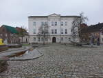 Rolau, Rathaus am Markt, erbaut von 1932 bis 1934 (08.12.2024)