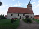 Berge, evangelische Kirche, langestreckte Saalkirche mit Fachwerkturm, erbaut im 15.