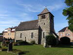 Golzen, evangelische Dorfkirche, barocke Saalkirche mit mittelalterlichem Chorturm, erbaut 1722 (22.09.2024)